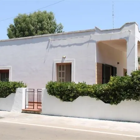 Casa Vacanza Li Chiosi * Marina di San Gregorio