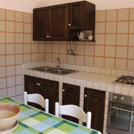 Feriehus Casa Vacanza Li Chiosi *